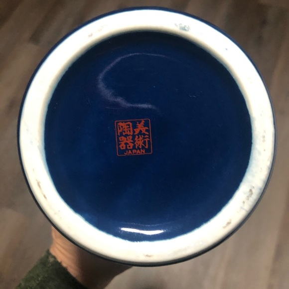 Japanese Oriental Navy Blue Poppy Vase - Picture 7 of 9